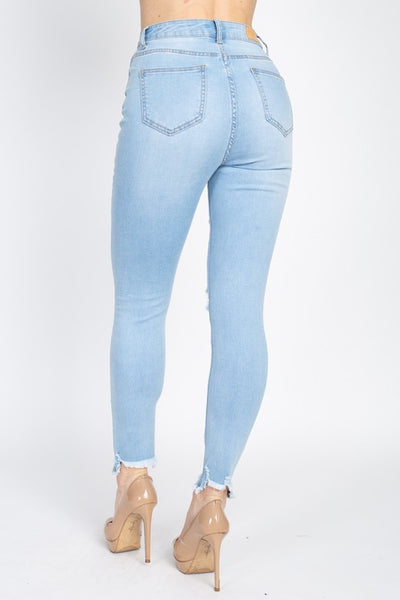 Distressed Skinny Jeans Light Wash