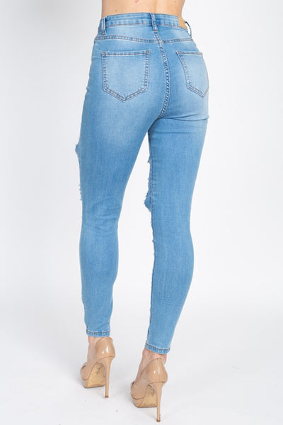 Ava Light Distressed Jeans